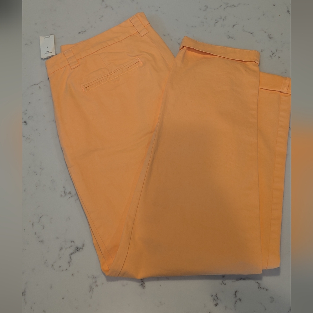 GAP Broken In Straight Khakis, Size 8